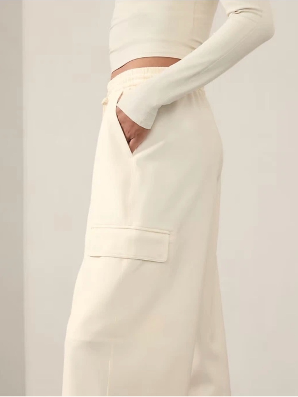 Athleta New Promenade High Rise Cargo Pant, Magnolia White Wide Leg Pants NWT